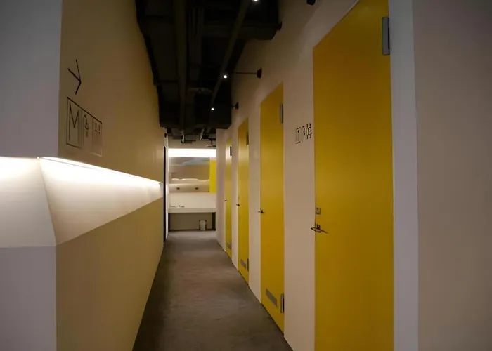 Bouti City Capsule Inn Taipei
